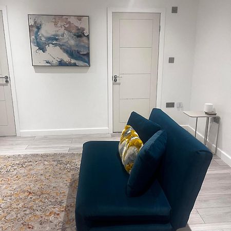 Devonshrie - Stunning Private Bedroom With Bathroom Preston  Exteriör bild